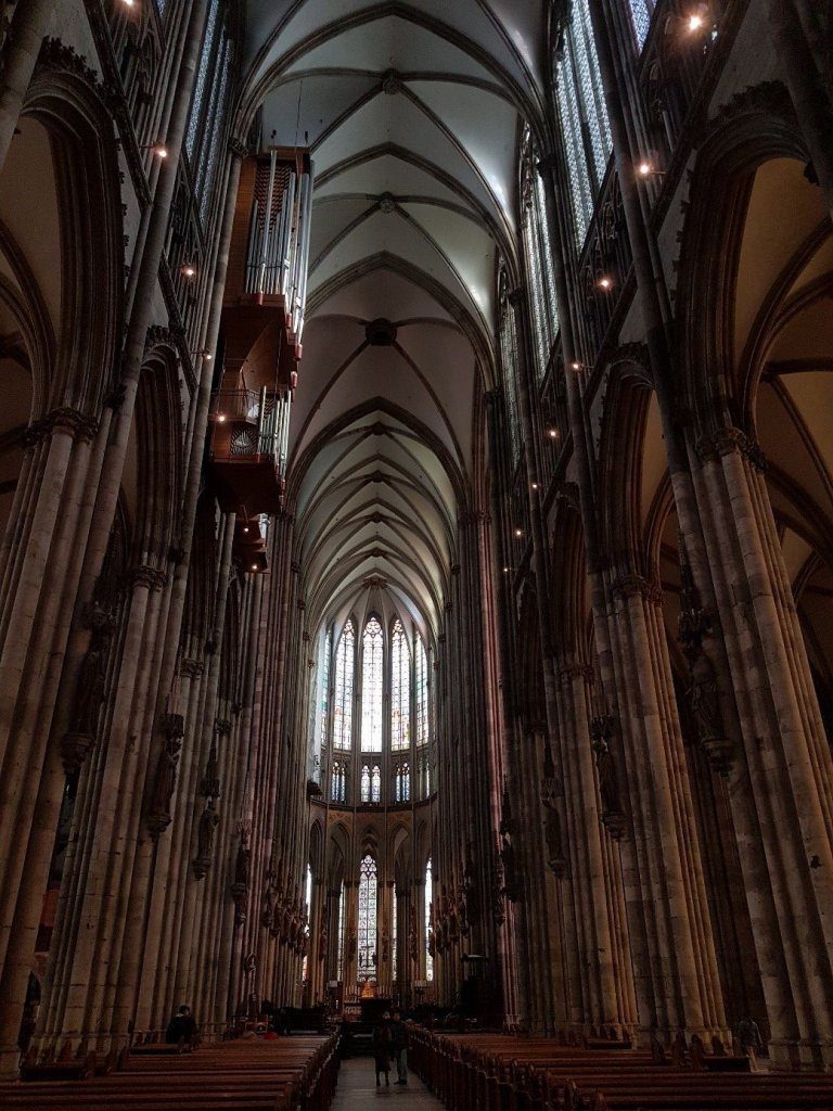 Gotik Mimarinin Başyapıtı: Köln Katedrali Freya Art köln katedrali nerede