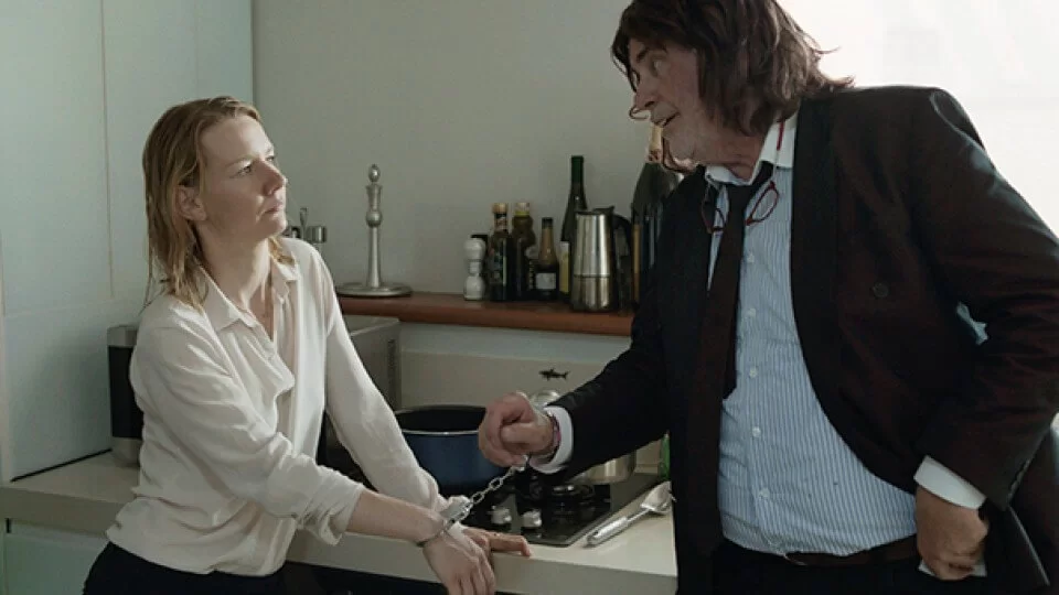Toni Erdmann: Sıra Dışı Bir Baba-Kız Hikayesi Freya Art Toni Erdmann: Sıra Dışı Bir Baba-Kız Hikayesi