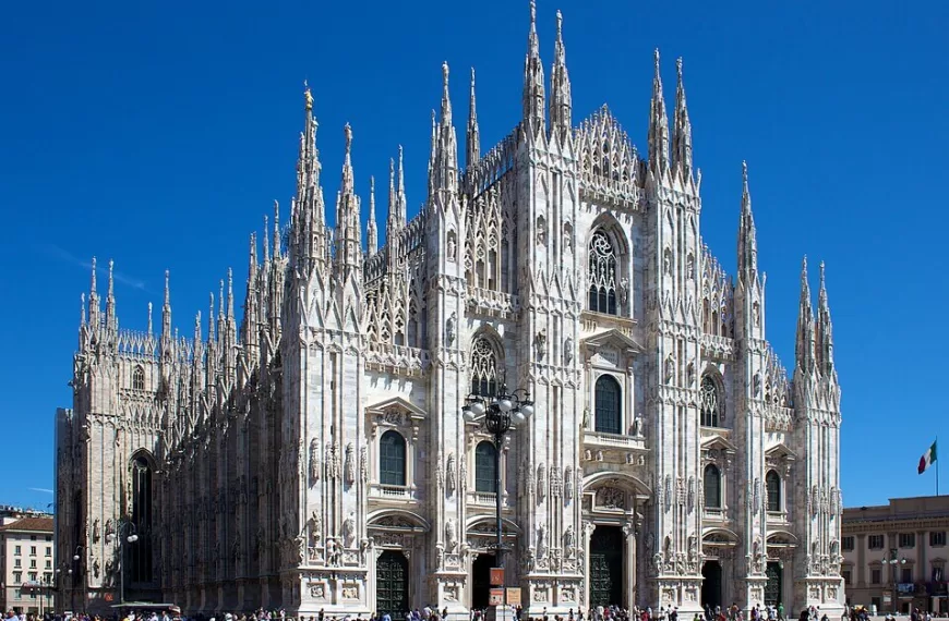 Sanat Tarihi Freya Art Milano Katedrali'nin Tarihi: Gotik Mimarinin İhtişamı