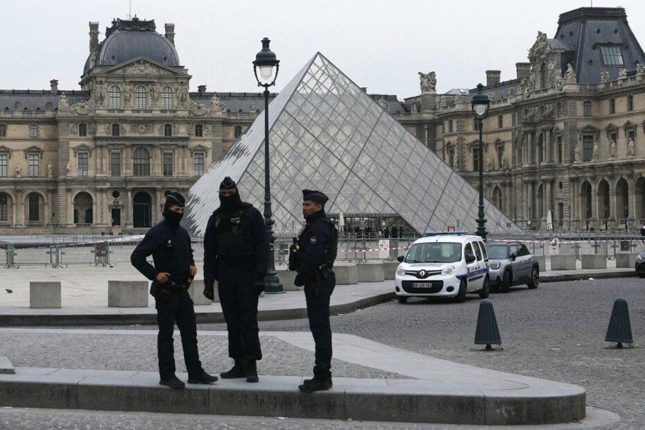 Louvre Müzesi’nde Şaşırtan Soygun: 7 Dakikada Tarih Çalındı