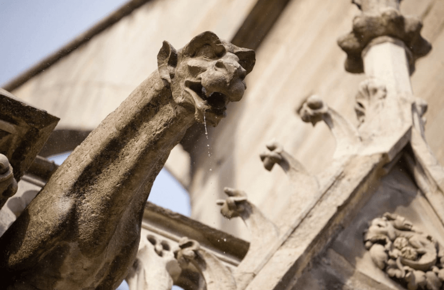 Sanat Tarihi Freya Art Notre Dame de Paris'in mimari özellikler nelerdir?