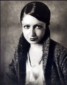Biyografi Freya Art Az Bilinen Türk Ressamlar: Hale Asaf Kimdir?